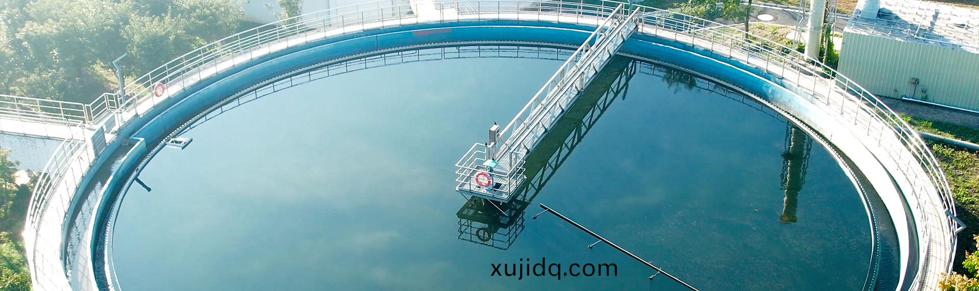 汚水(shui)處(chu)理(li)設(she)備