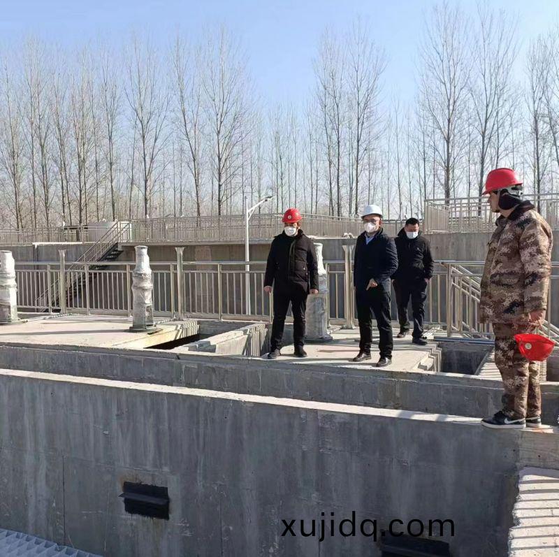 河(he)南萬(wan)川(chuan)環(huan)保董(dong)事長赴(fu)濮(pu)陽範縣汚水處(chu)理廠(chang)現(xian)場(chang)視詧指導工作(zuo)